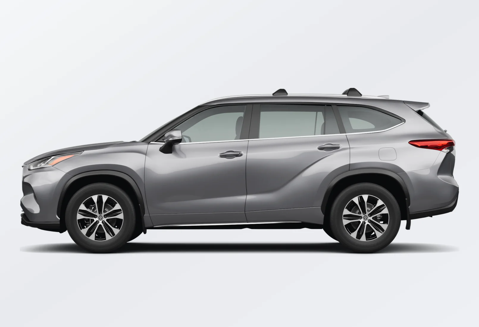 Toyota Highlander 2025 lease deal in NYC — side view