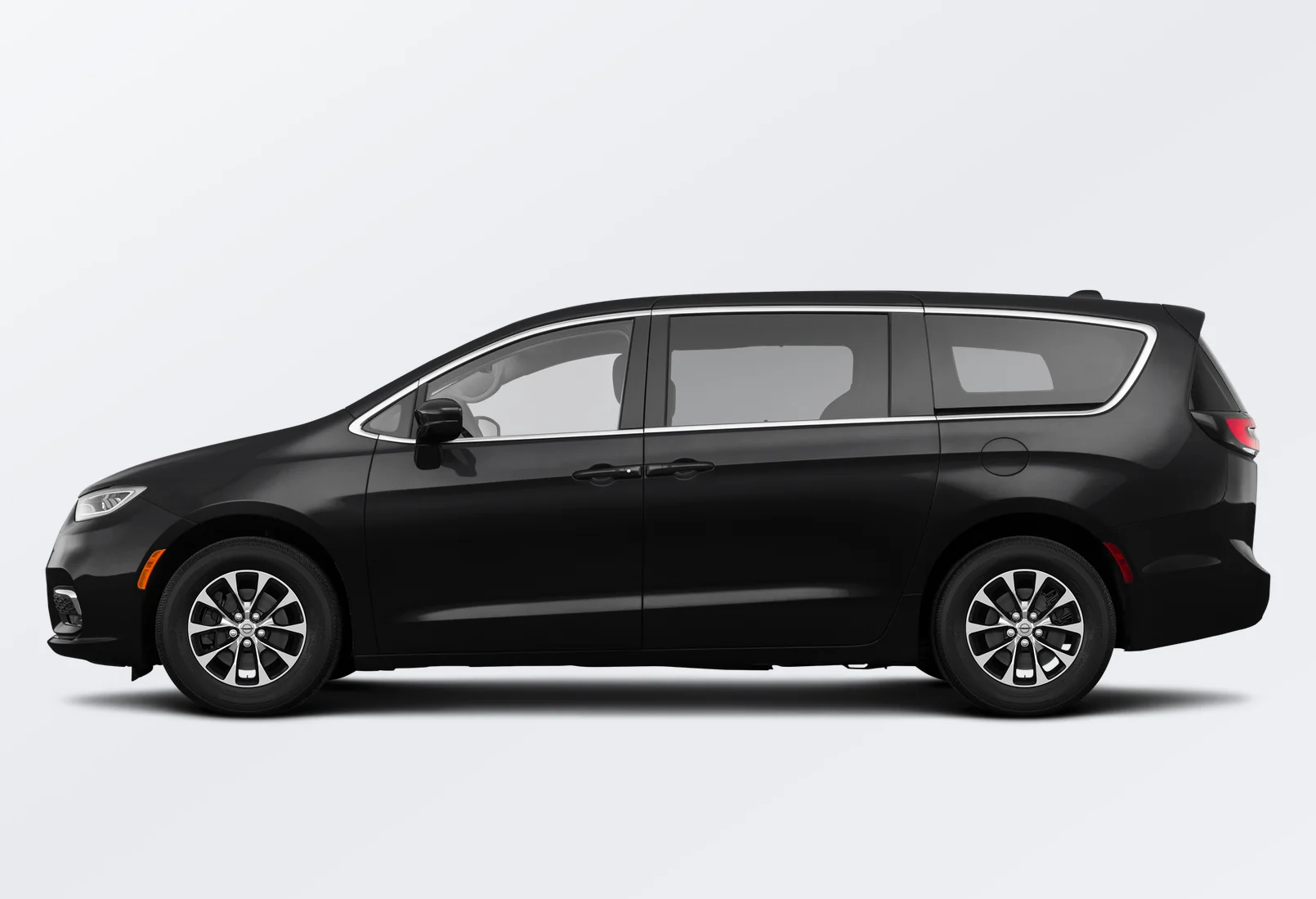 Chrysler Pacifica 2026 lease deal in NYC — side view